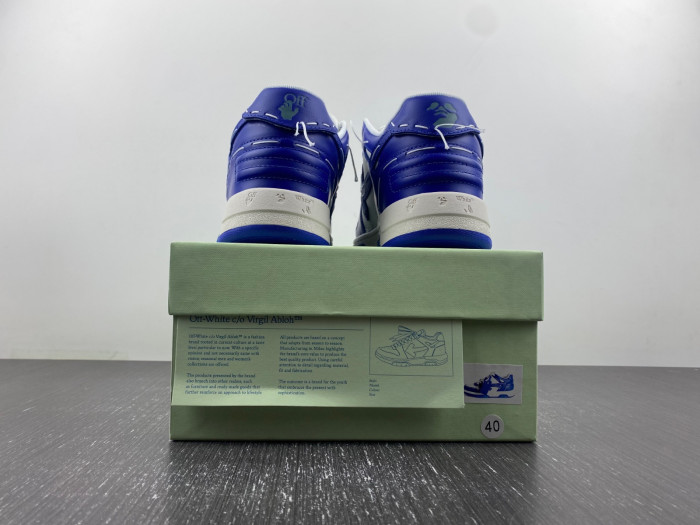 OFF-WHITE SNEAKER