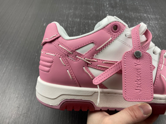 OFF-WHITE SNEAKER
