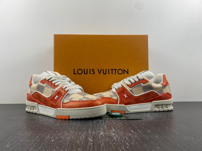 LV TRAINER SNEAKER