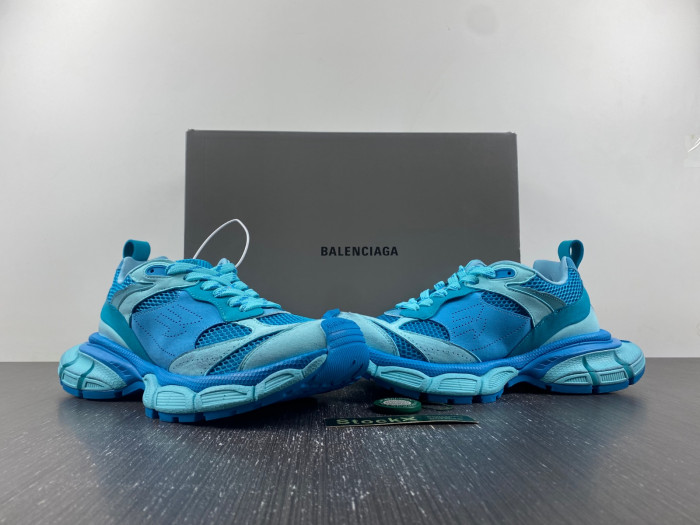 BLCG 3XL SNEAKER 759693 W3XLI 0510