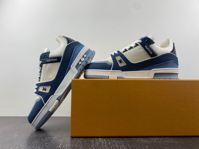 LV TRAINER SNEAKER