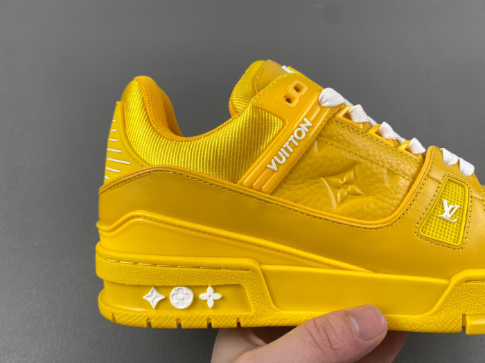 LV TRAINER SNEAKER