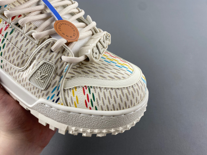 LV TRAINER SNEAKER 24052502