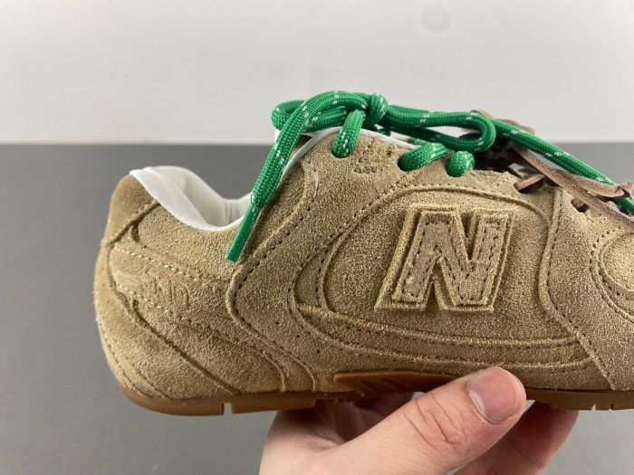 New Ba1ance X Miu Miu 530 SL Sneaker 5E165E
