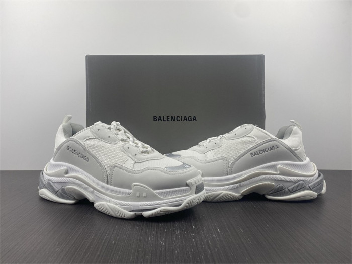 BLCG TRIPLE S SNEAKER 536737 W2F54 1200