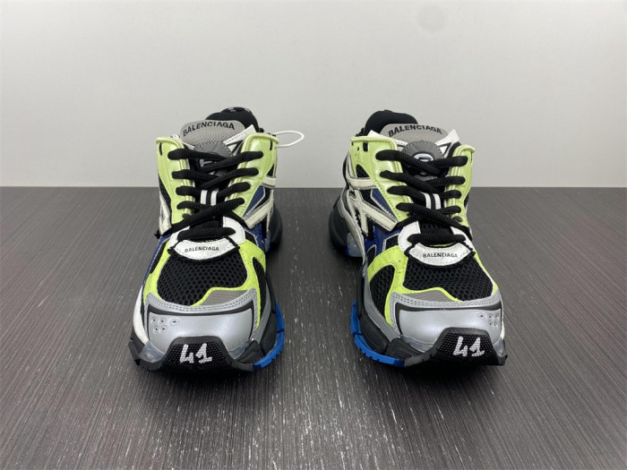 BLCG RUNNER SNEAKER 677403 W1RC6 0203