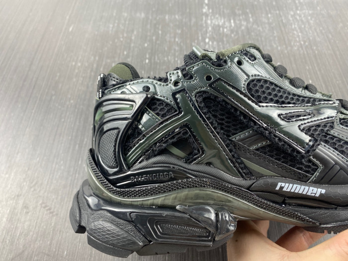 BLCG RUNNER SNEAKER 656063 W3RB6 1266