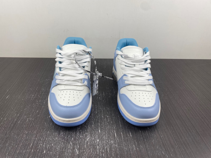OFF-WHITE SNEAKER