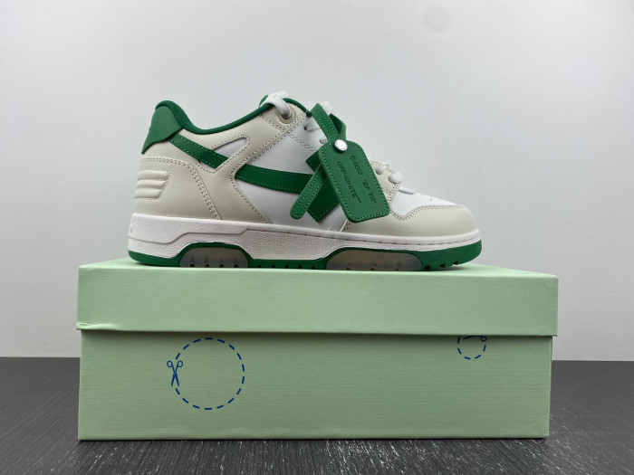 OFF-WHITE SNEAKER
