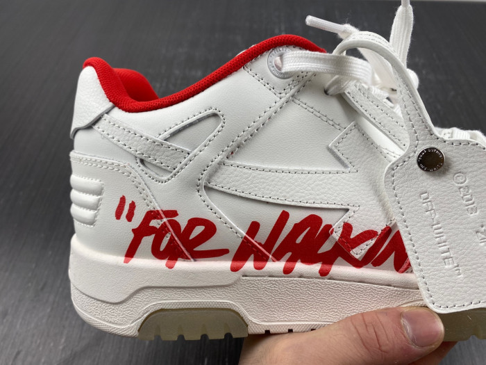 OFF-WHITE SNEAKER