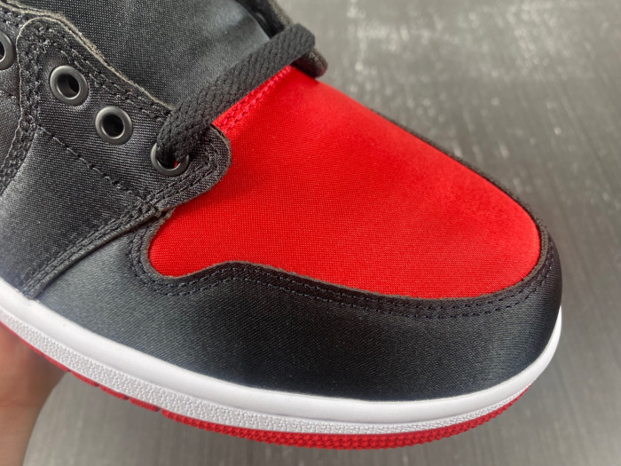 Air Jordan 1 High OG WMNS “Satin Bred” FD4810-061