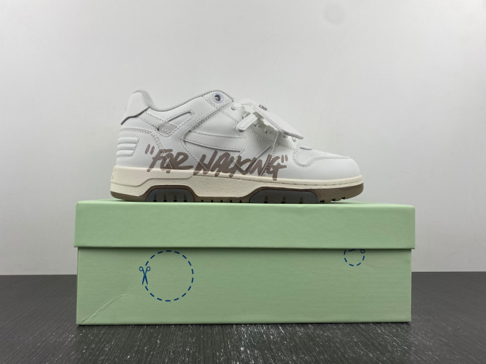 OFF-WHITE SNEAKER
