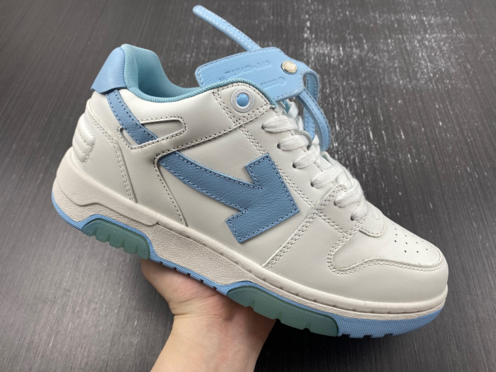 OFF-WHITE SNEAKER