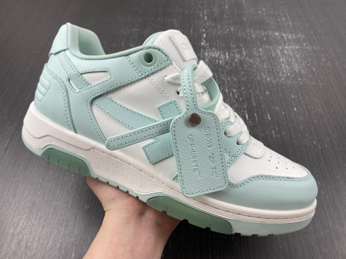 OFF-WHITE SNEAKER