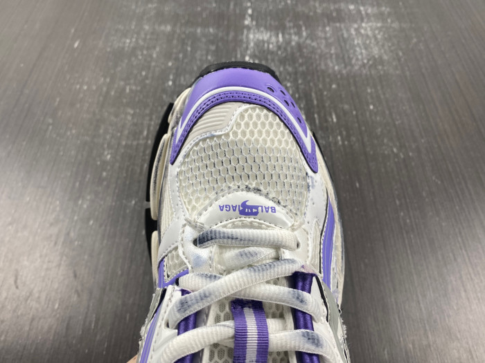 BLCG RUNNER SNEAKER 677403 W3RB3 5903