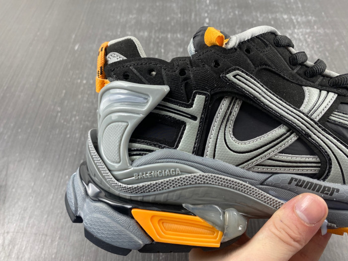 BLCG RUNNER SNEAKER 772774 W3RNY 4018