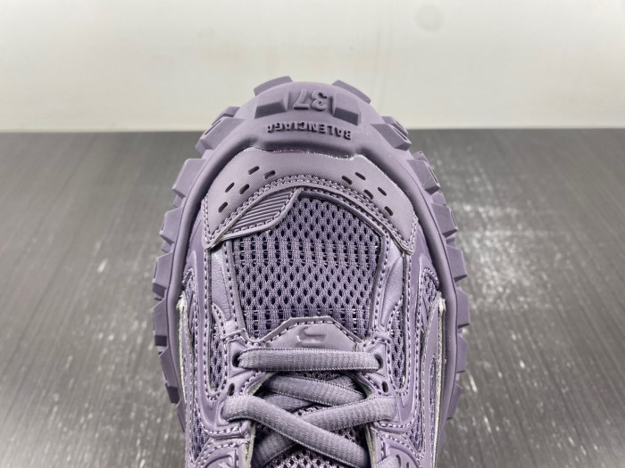 BLCG DEFENDER SNEAKER 685611 W2RA6 1015
