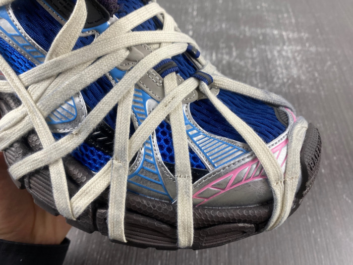 BLCG 3XL SNEAKER 778698 W3XLL 0525