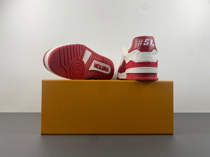 LV TRAINER SNEAKER