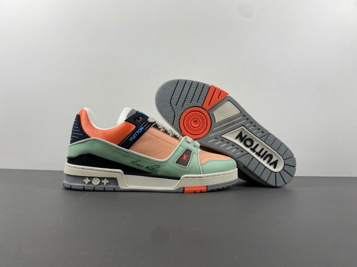 LV TRAINER SNEAKER
