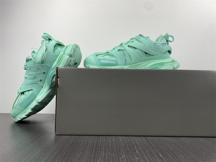 BLCG TRACK SNEAKER 542436 W3FE3 3000