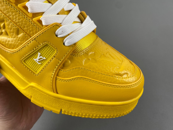 LV TRAINER SNEAKER