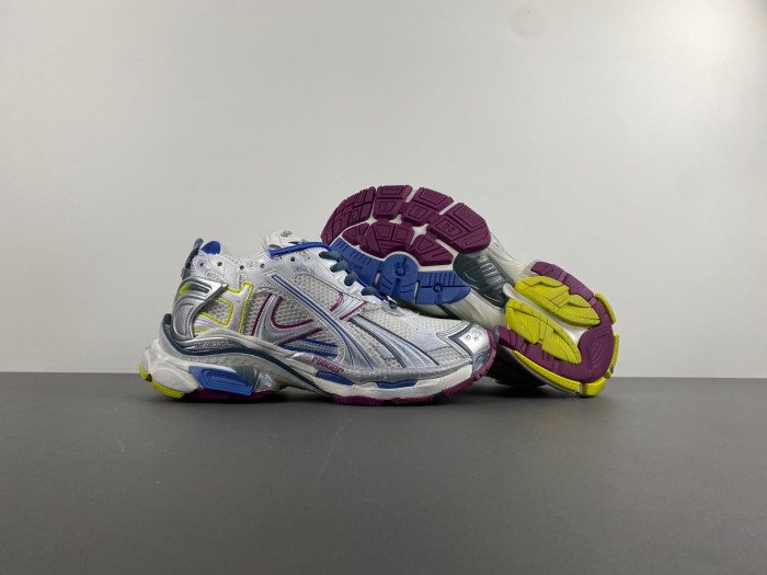 BLCG RUNNER SNEAKER 772774 W3RNY 0328