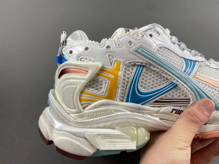 BLCG RUNNER SNEAKER 772774 W3RNY 0326