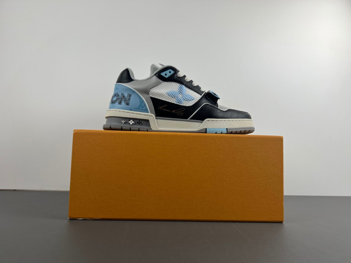 LV TRAINER SNEAKER 24083002
