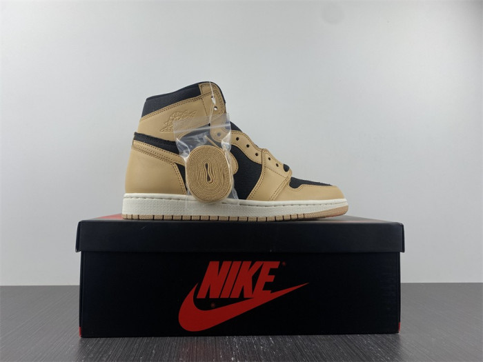 Air Jordan 1 High OG “Heirloom” 555088-202