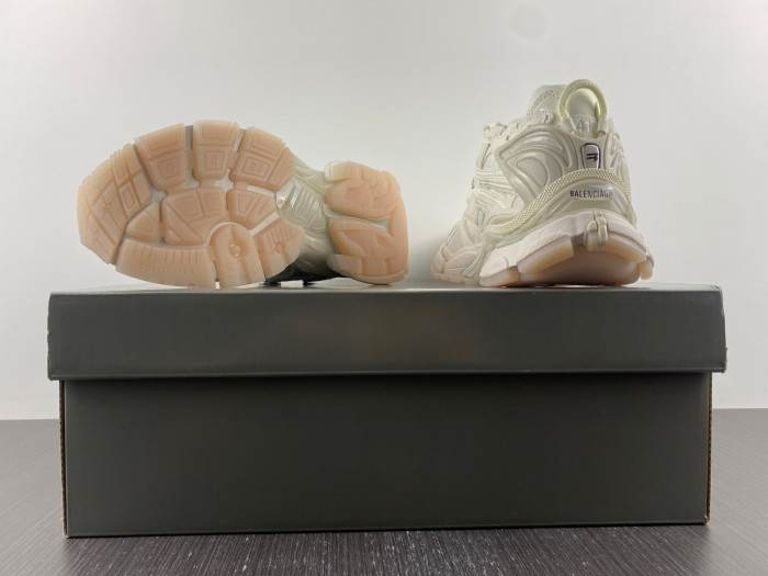 BLCG RUNNER SNEAKER 677403 W2RC8 2516