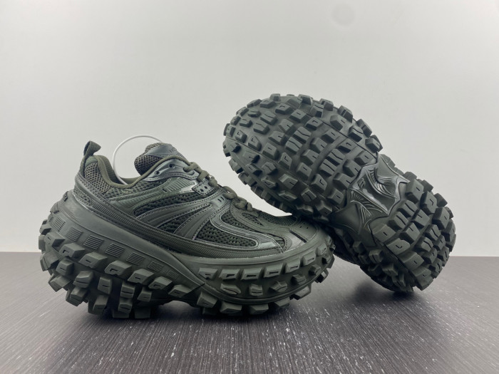 BLCG DEFENDER SNEAKER