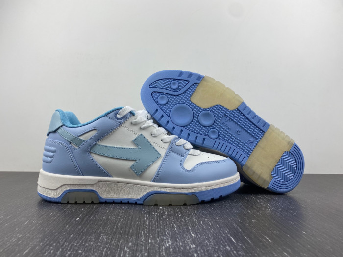 OFF-WHITE SNEAKER