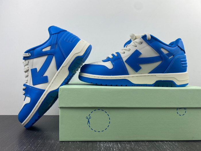 OFF-WHITE SNEAKER