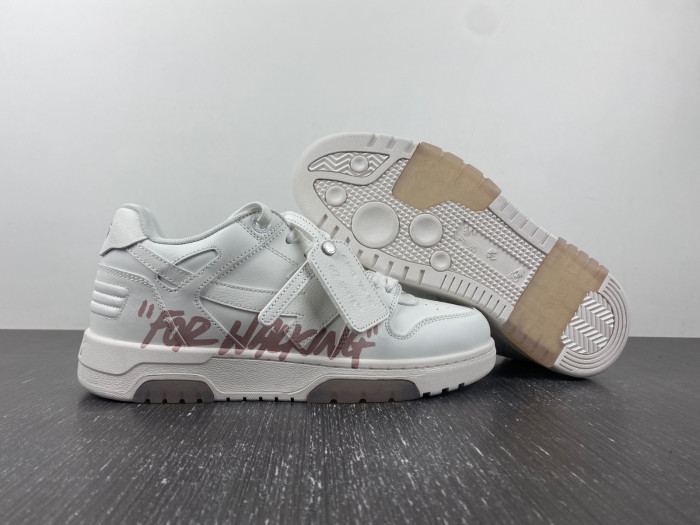 OFF-WHITE SNEAKER