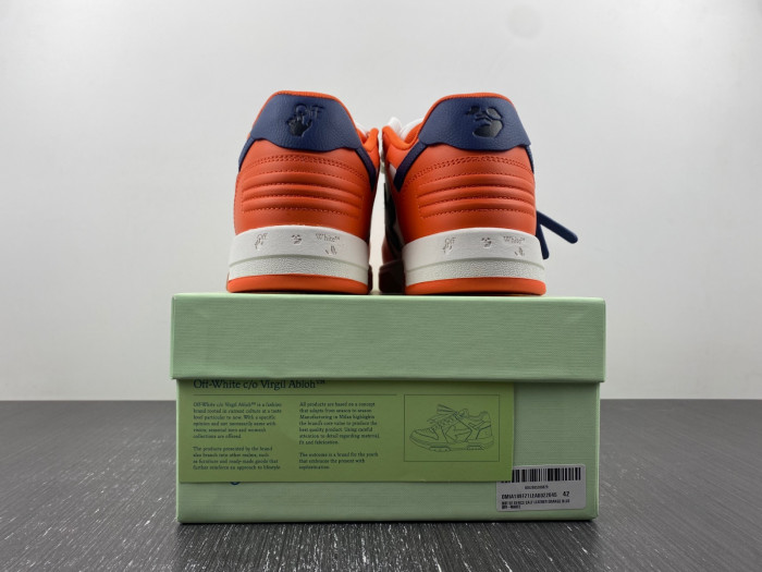 OFF-WHITE SNEAKER