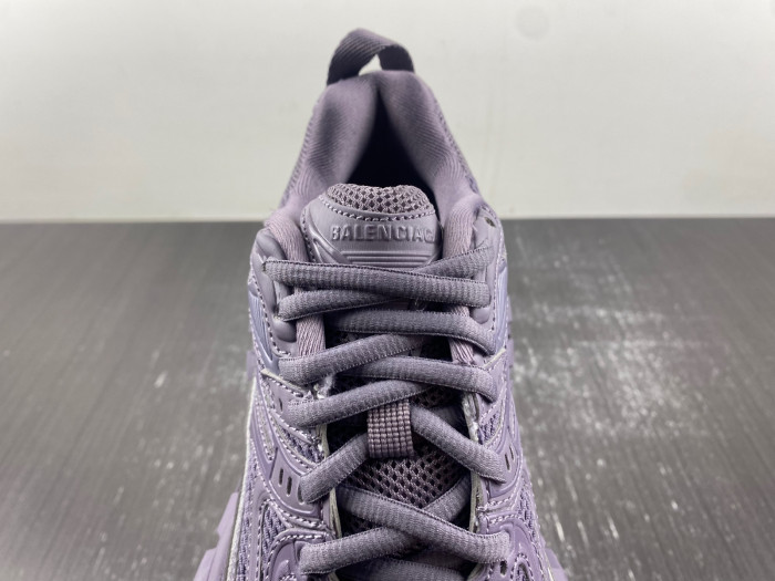 BLCG DEFENDER SNEAKER 685611 W2RA6 1015