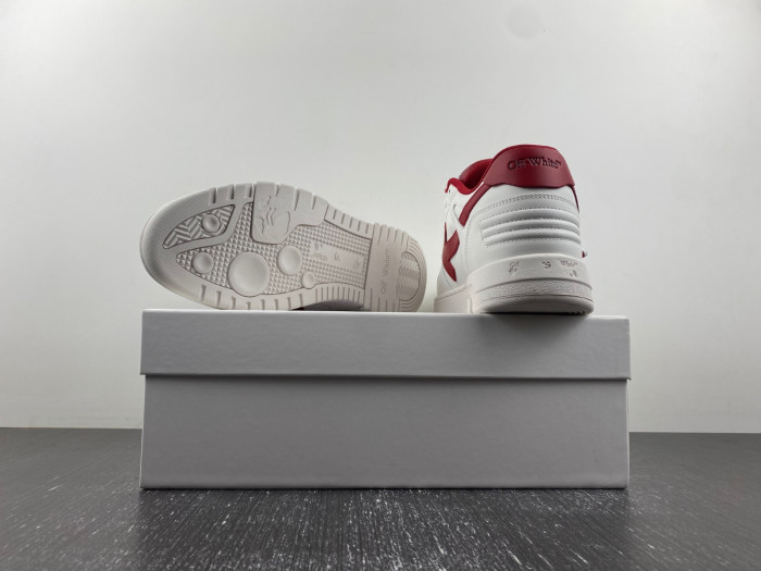 OFF-WHITE SNEAKER