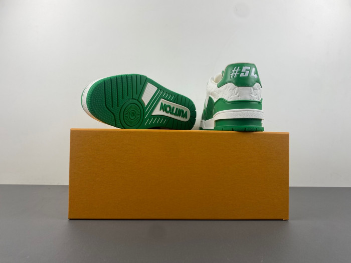 LV TRAINER SNEAKER