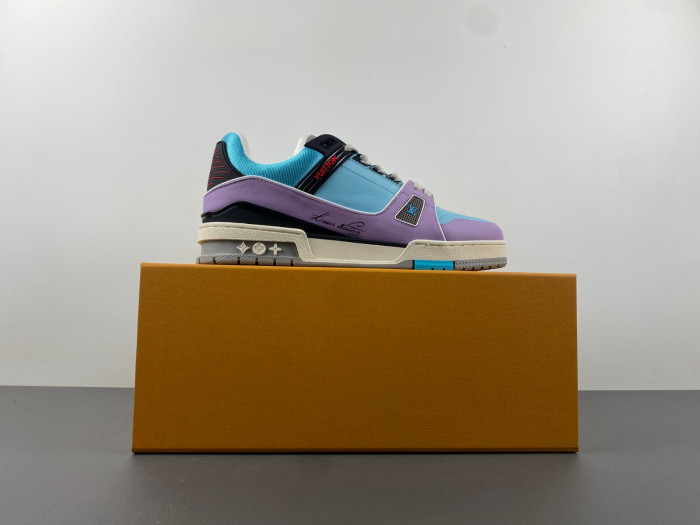 LV TRAINER SNEAKER