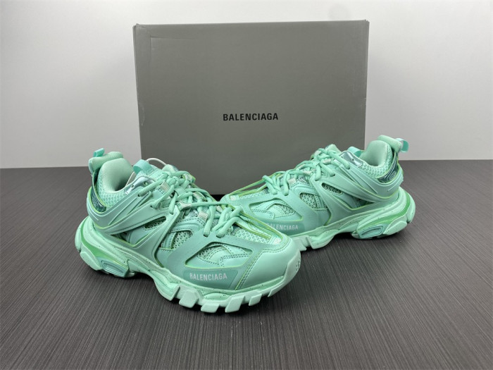 BLCG TRACK SNEAKER 542436 W3FE3 3000