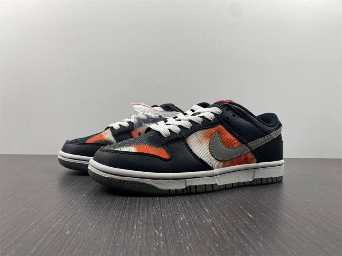 Nike Dunk Low “Graffiti” DM0108-001