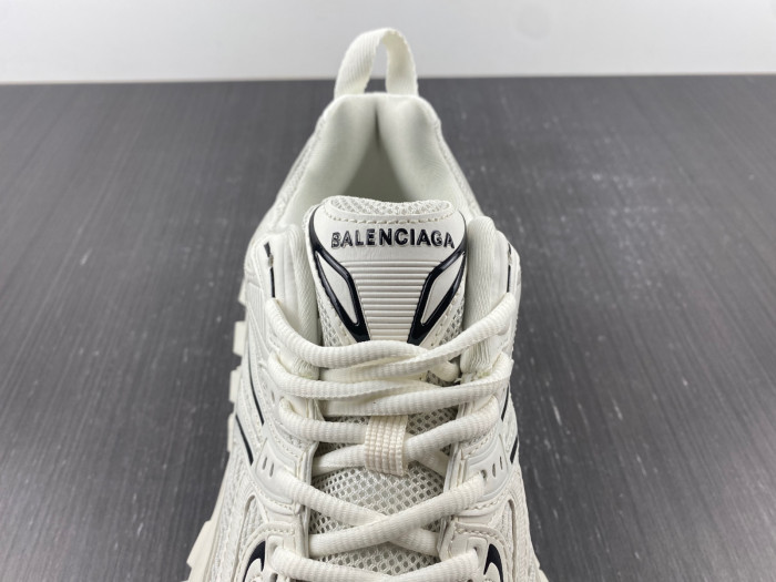 BLCG DEFENDER SNEAKER