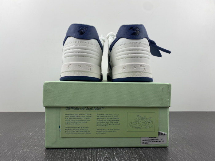 OFF-WHITE SNEAKER