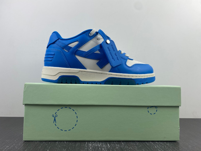 OFF-WHITE SNEAKER