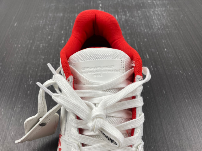 OFF-WHITE SNEAKER