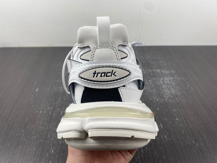 BLCG TRACK SNEAKER 736330 W3SKC 9010