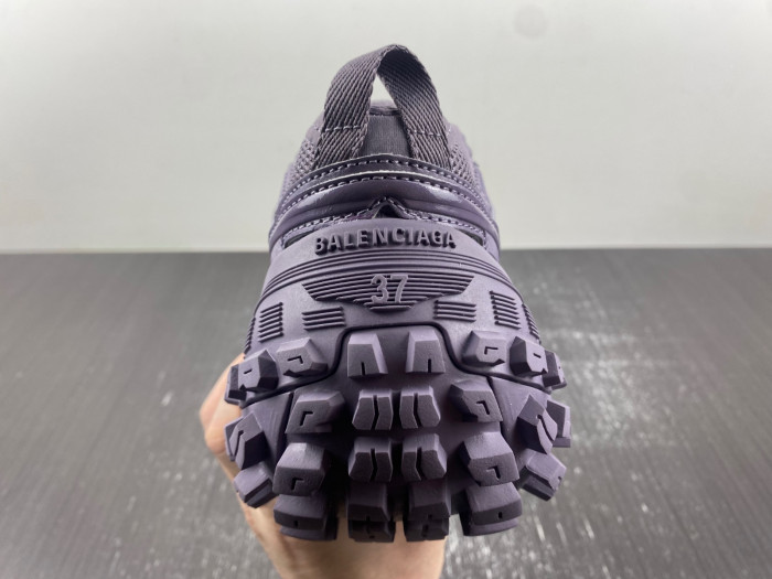 BLCG DEFENDER SNEAKER 685611 W2RA6 1015