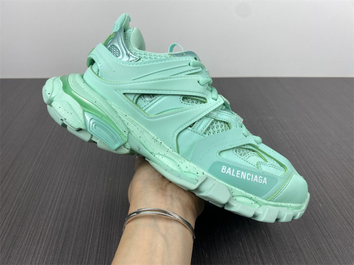 BLCG TRACK SNEAKER 542436 W3FE3 3000