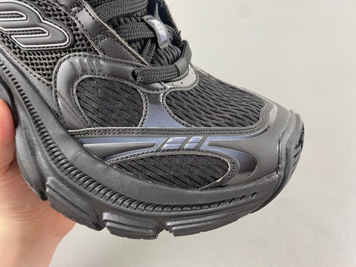 BLCG CARGO SNEAKER 784342 W2MVZ 1010